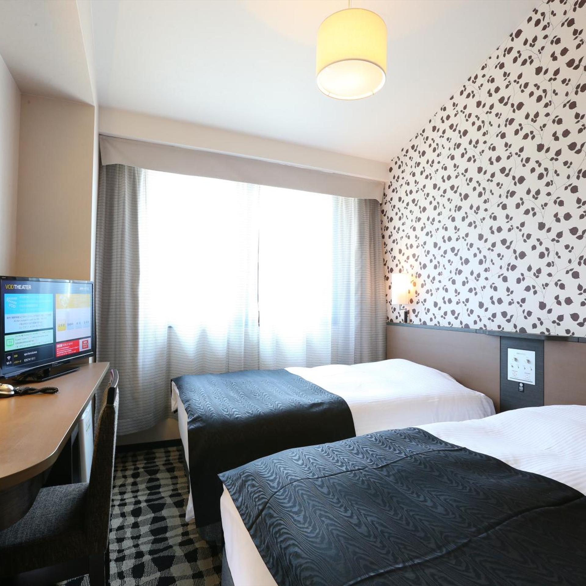 Room, Twin Beds, New Wing