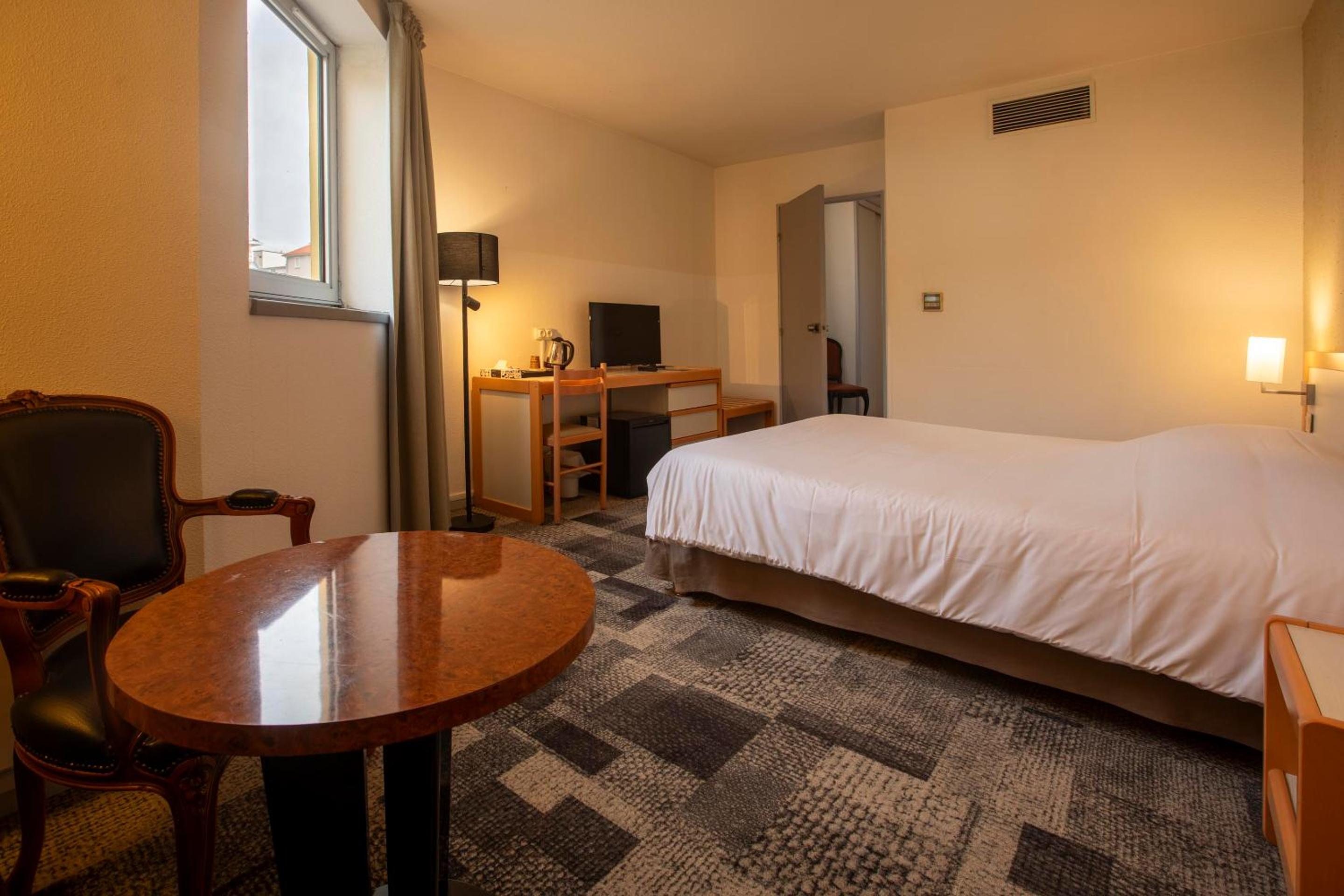 غرفة سوبيريور بسرير كينج، Hotel Paradis De Lourdes 9/10