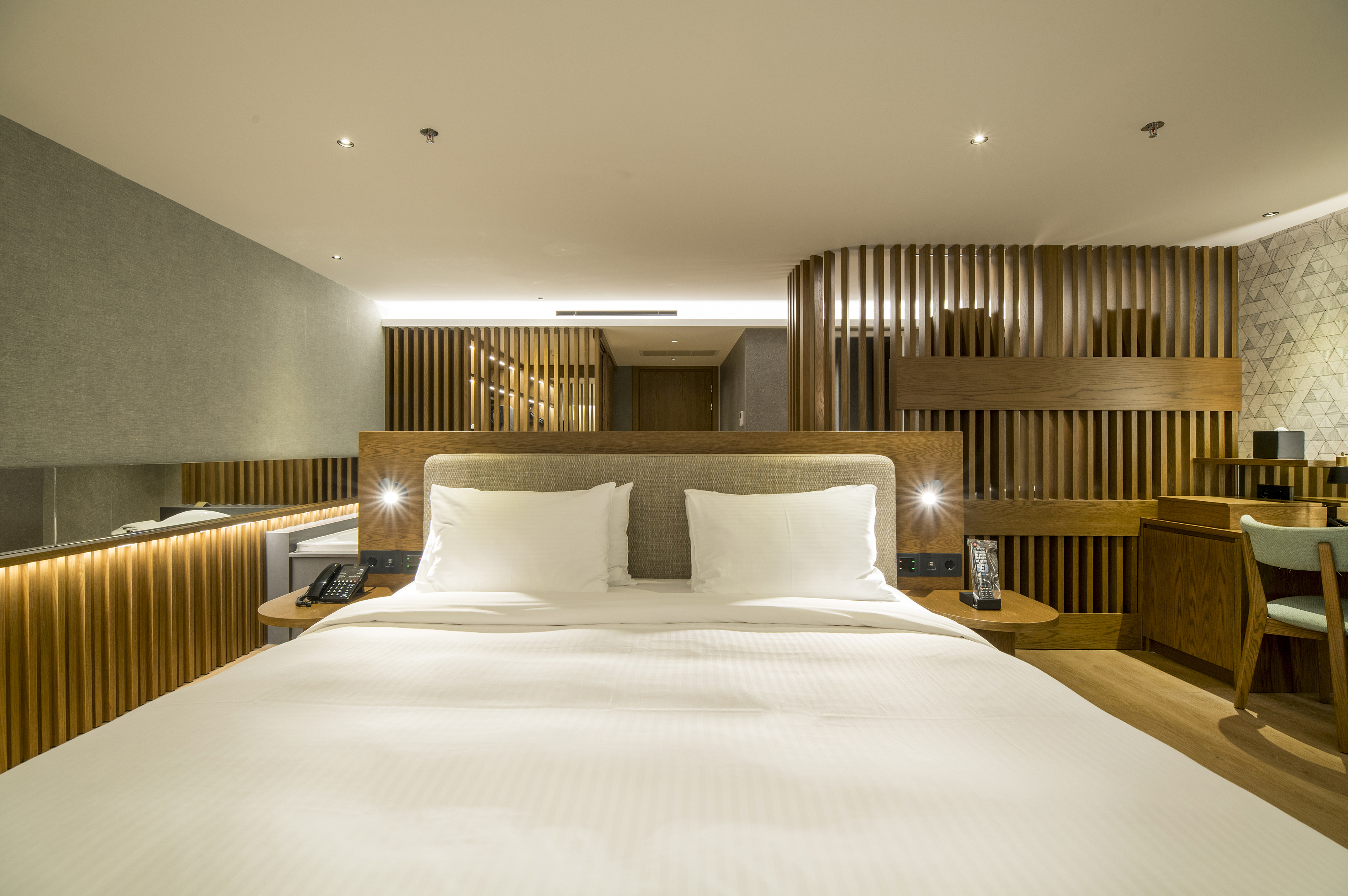 Dazzling, Junior Suite, Sea View, Outdoor Jetted Tub