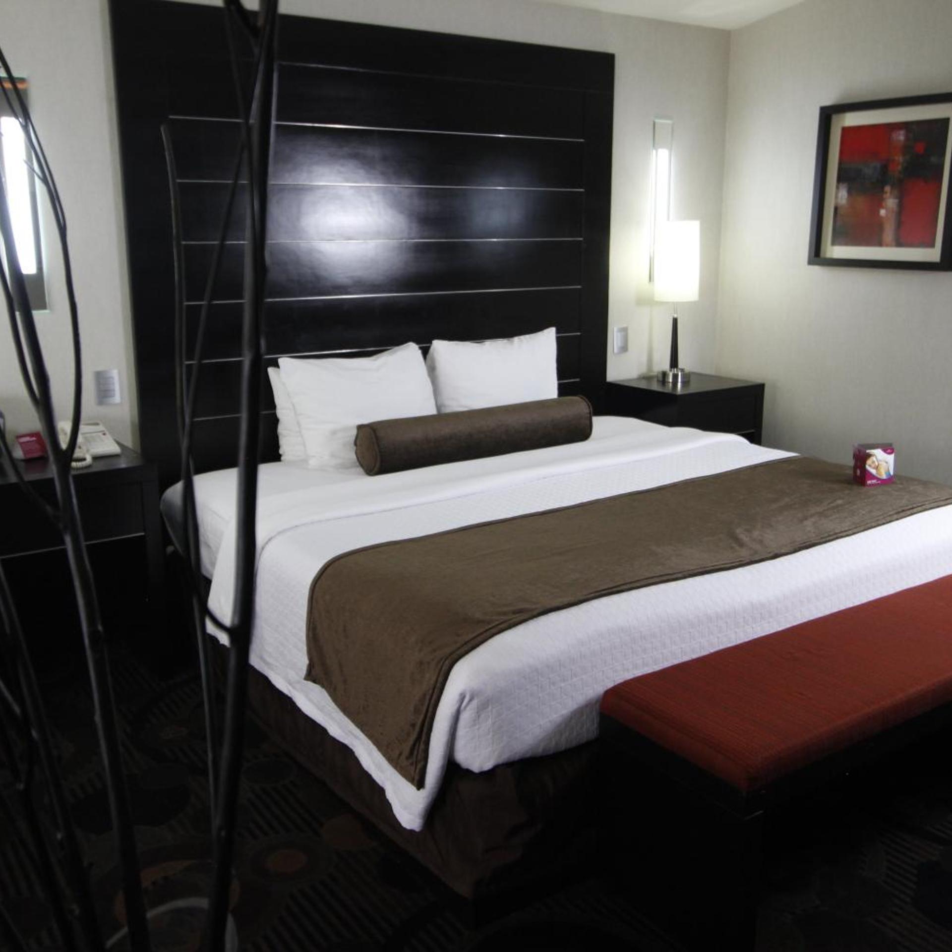 Leisure, King Bed