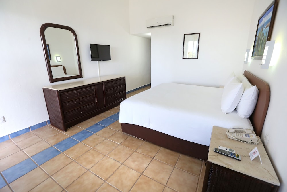 Cozumel Hotel & Resort 11/50