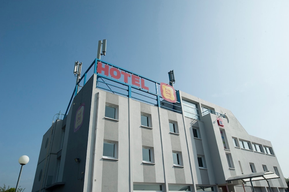 The Originals Berck Sur Mer Neptune Ex Hotel Le Neptune 1/27