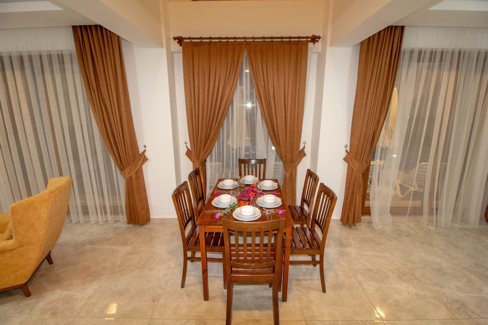 Zehra Villas 37/50