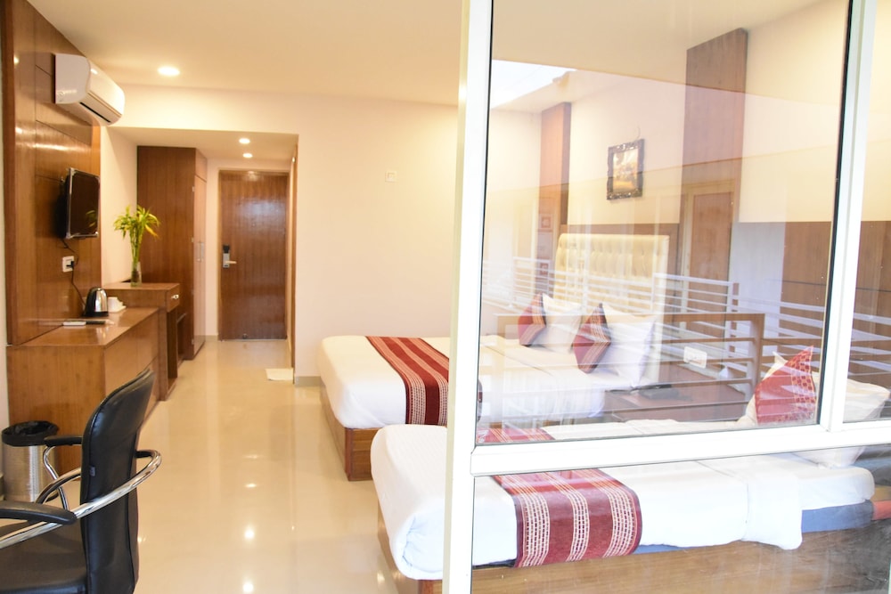 Hotel Rama Trident 32/45