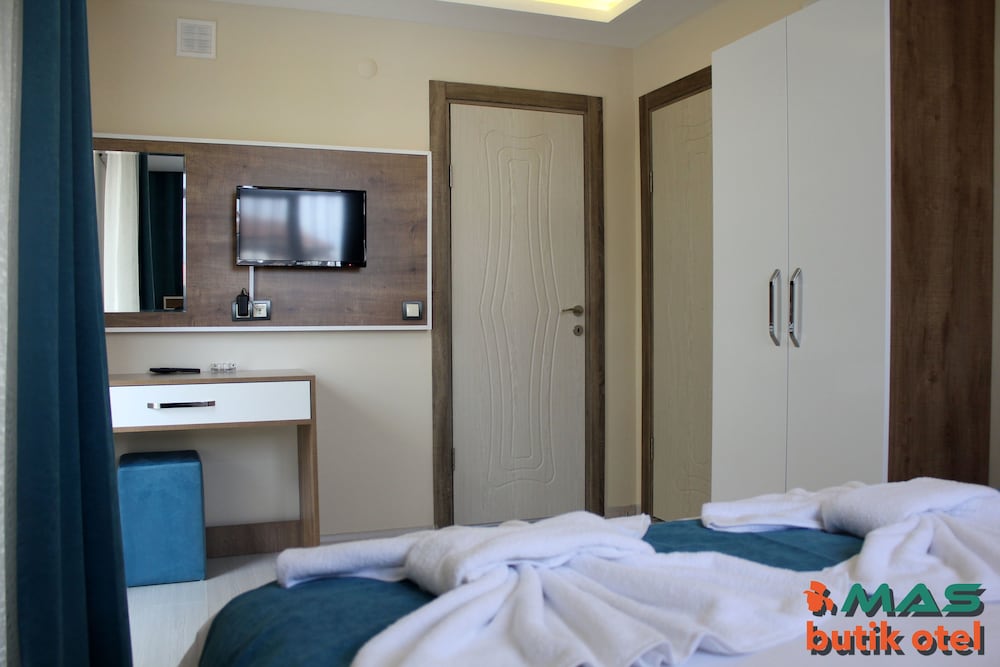 Mas Otel 7/38
