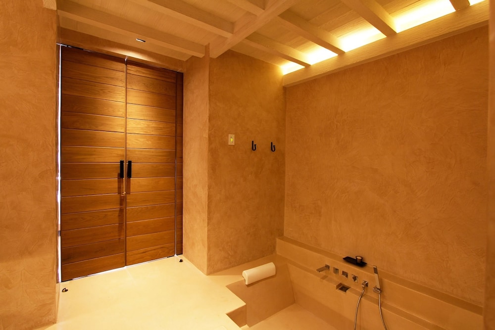 Town Square Suites By Toscana Valley 17/50