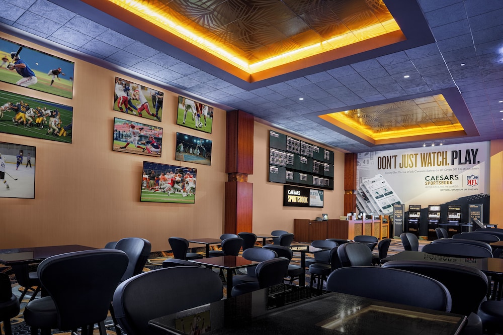 Isle Casino Hotel Waterloo - A Caesars Rewards Destination 42/52