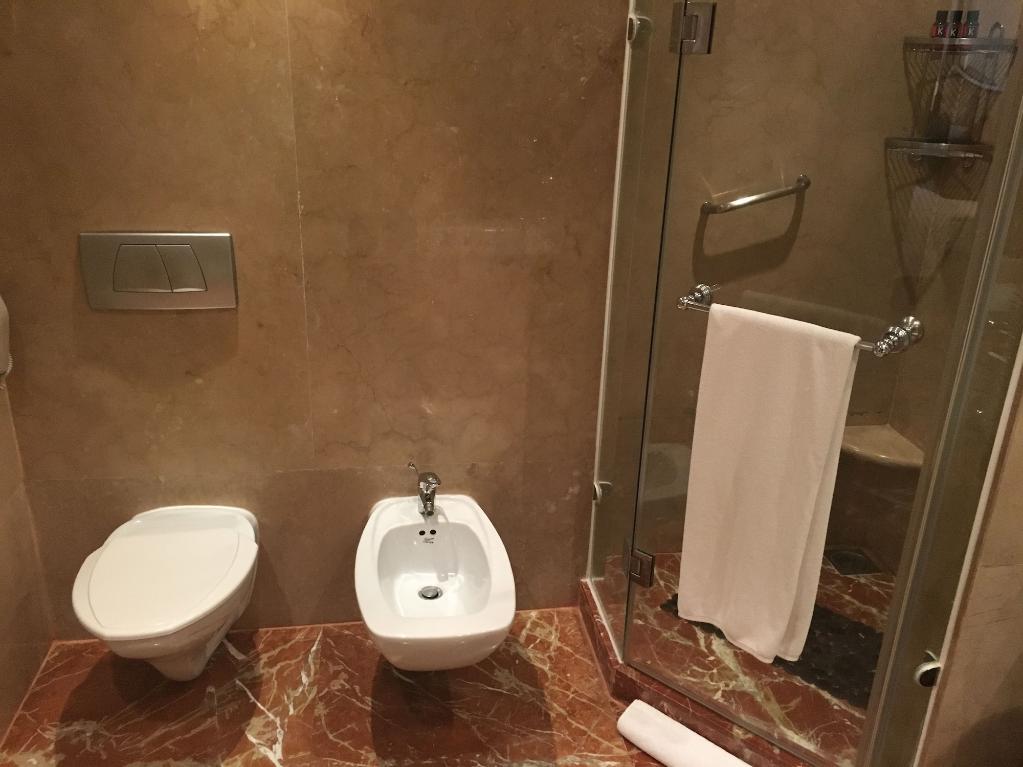 PRESIDENTIAL, SUITE, SINGLE BED