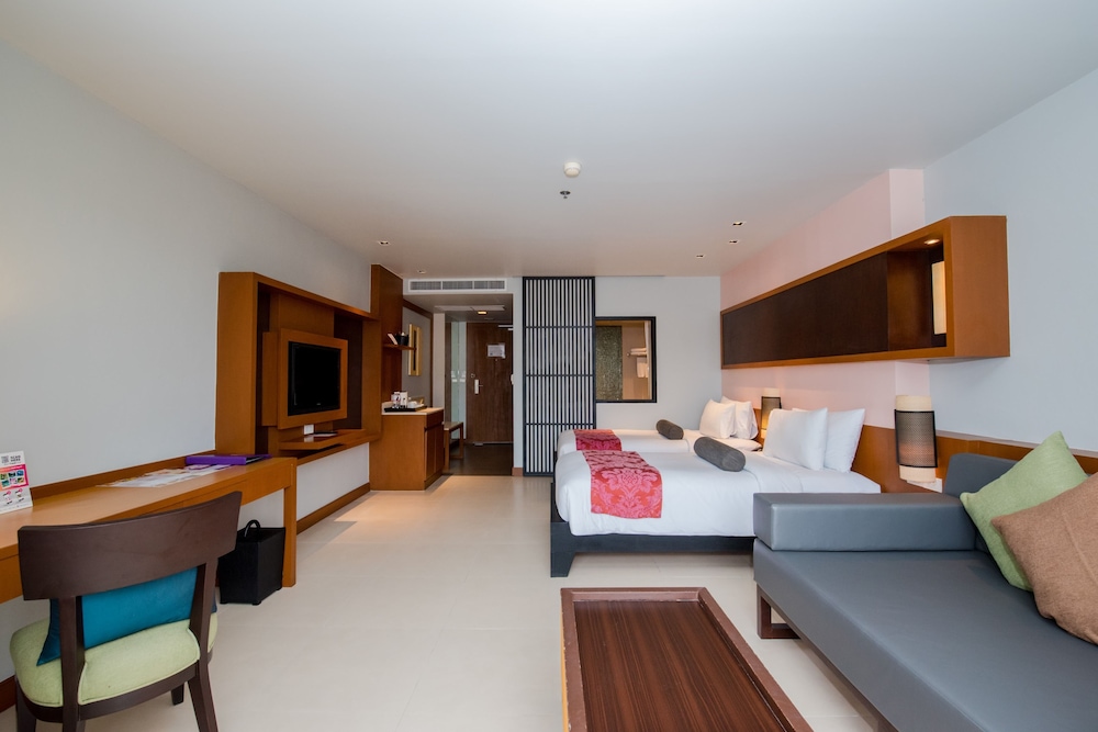 Ashlee Hub Hotel Patong 30/66