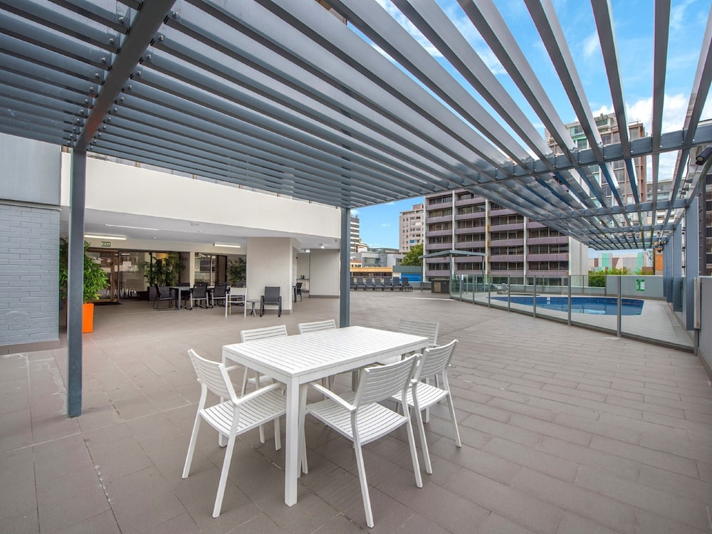 Astor Apartments 17/50