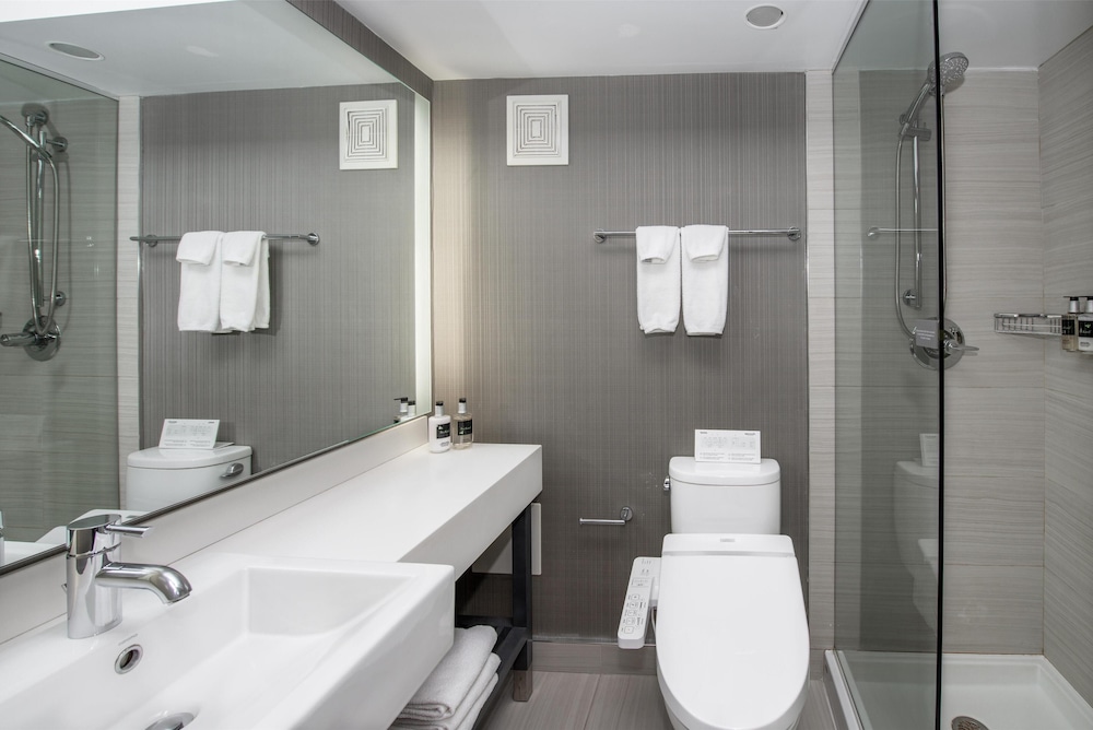 Coast Prince George Hotel by APA 46/50