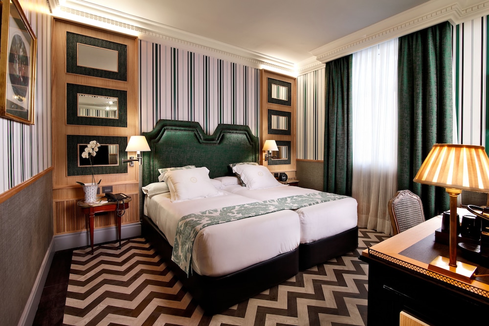 Heritage Madrid Hotel 9/77