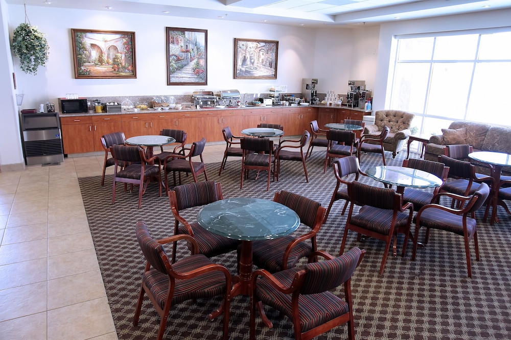 Garden Place Suites 44/61