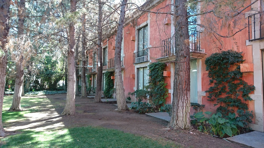 Hotel Gobernador 22/49