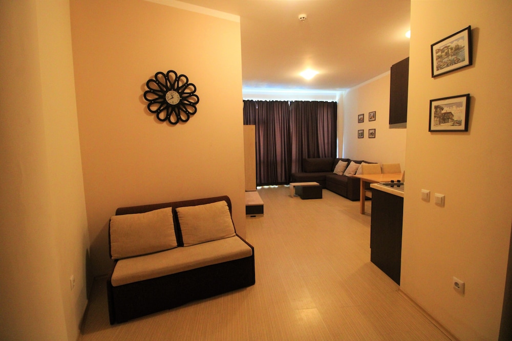 Menada Sunny Beach Plaza Apartments 30/50