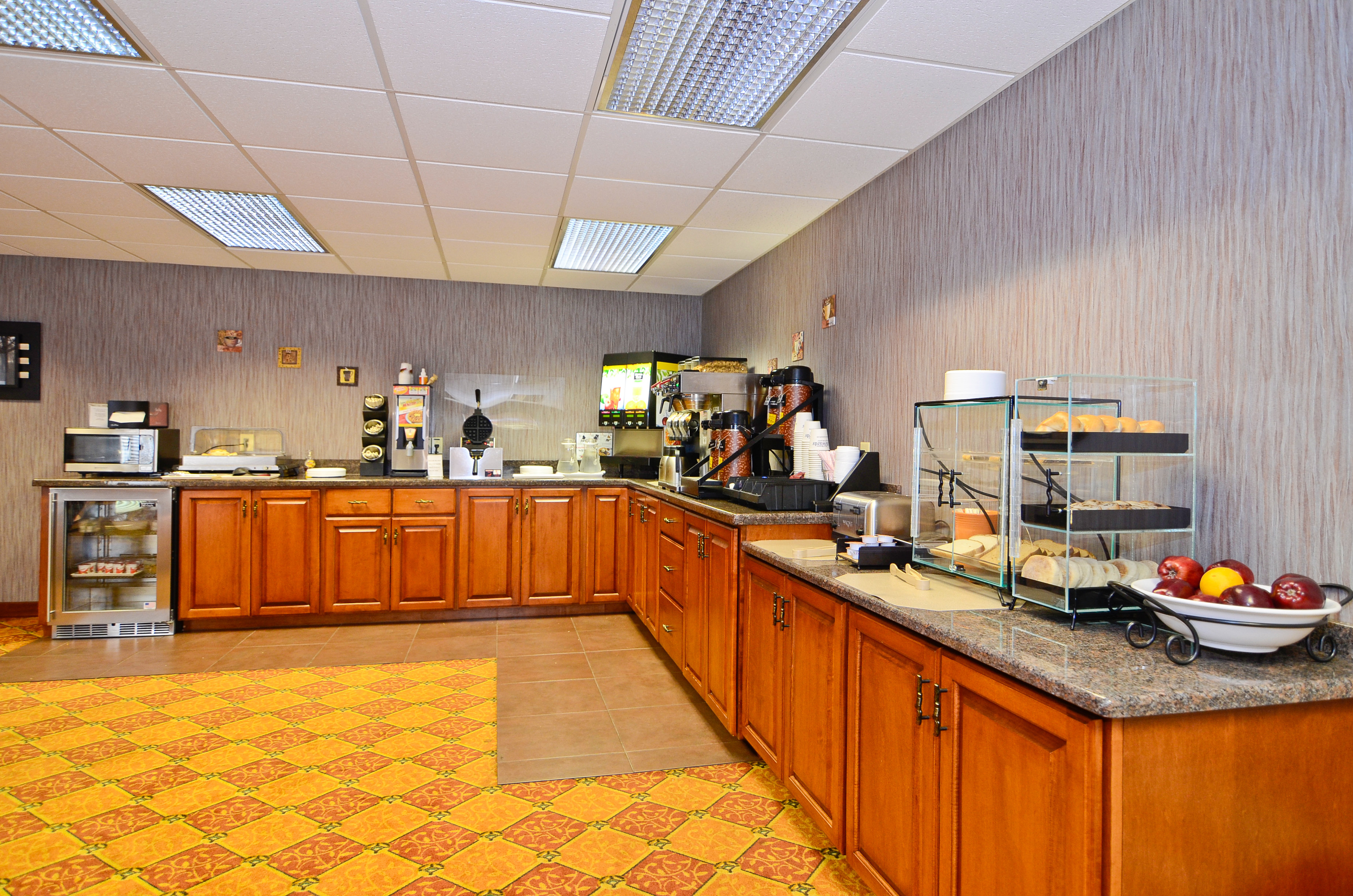 Best Western Plus Concord Inn 10/75