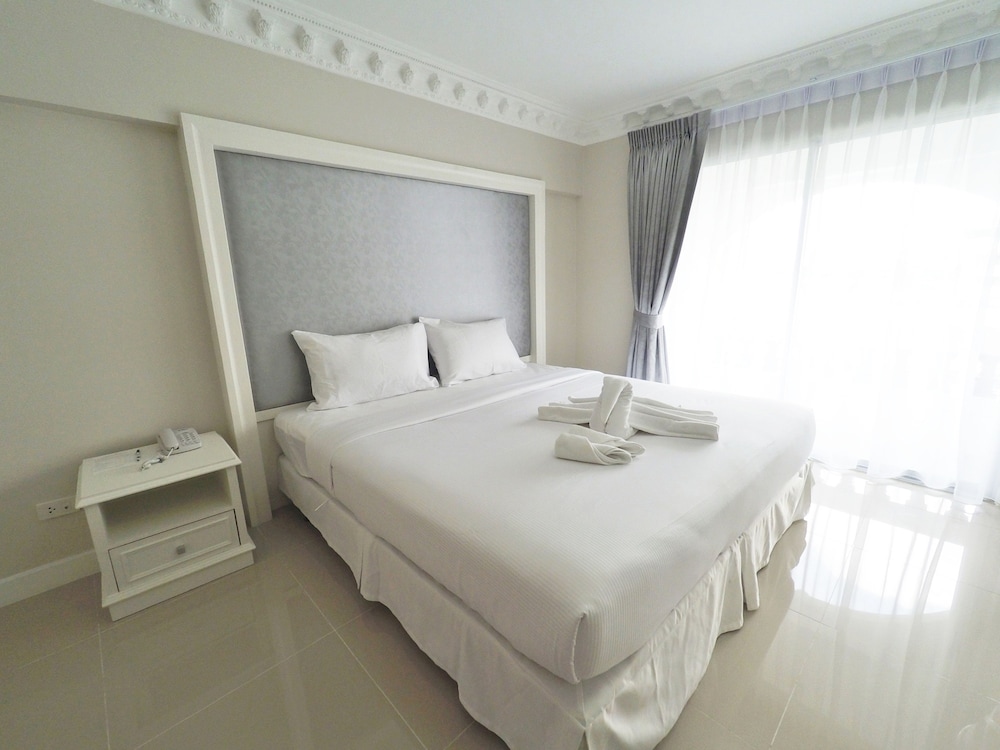 Romance Hotel Sukhumvit 97 34/58