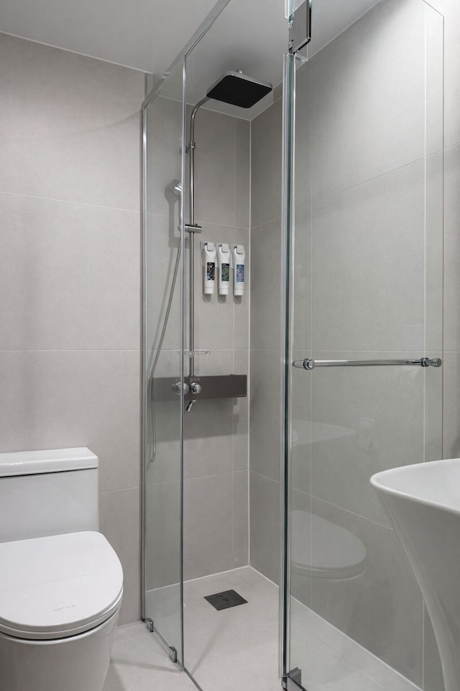 Jeju Slim Hotel 55/61