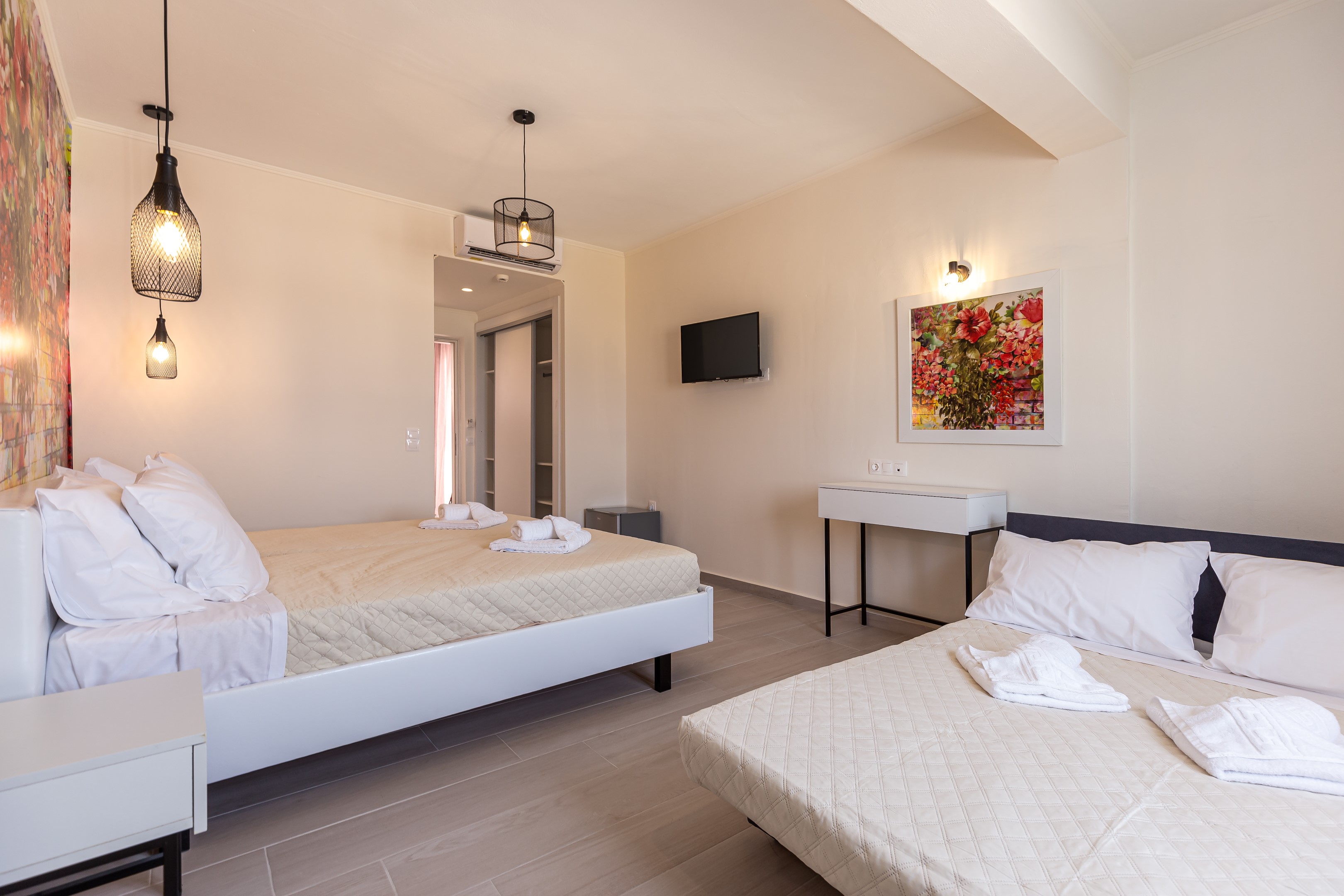 ROOM, QUADRUPLE, SEA VIEW