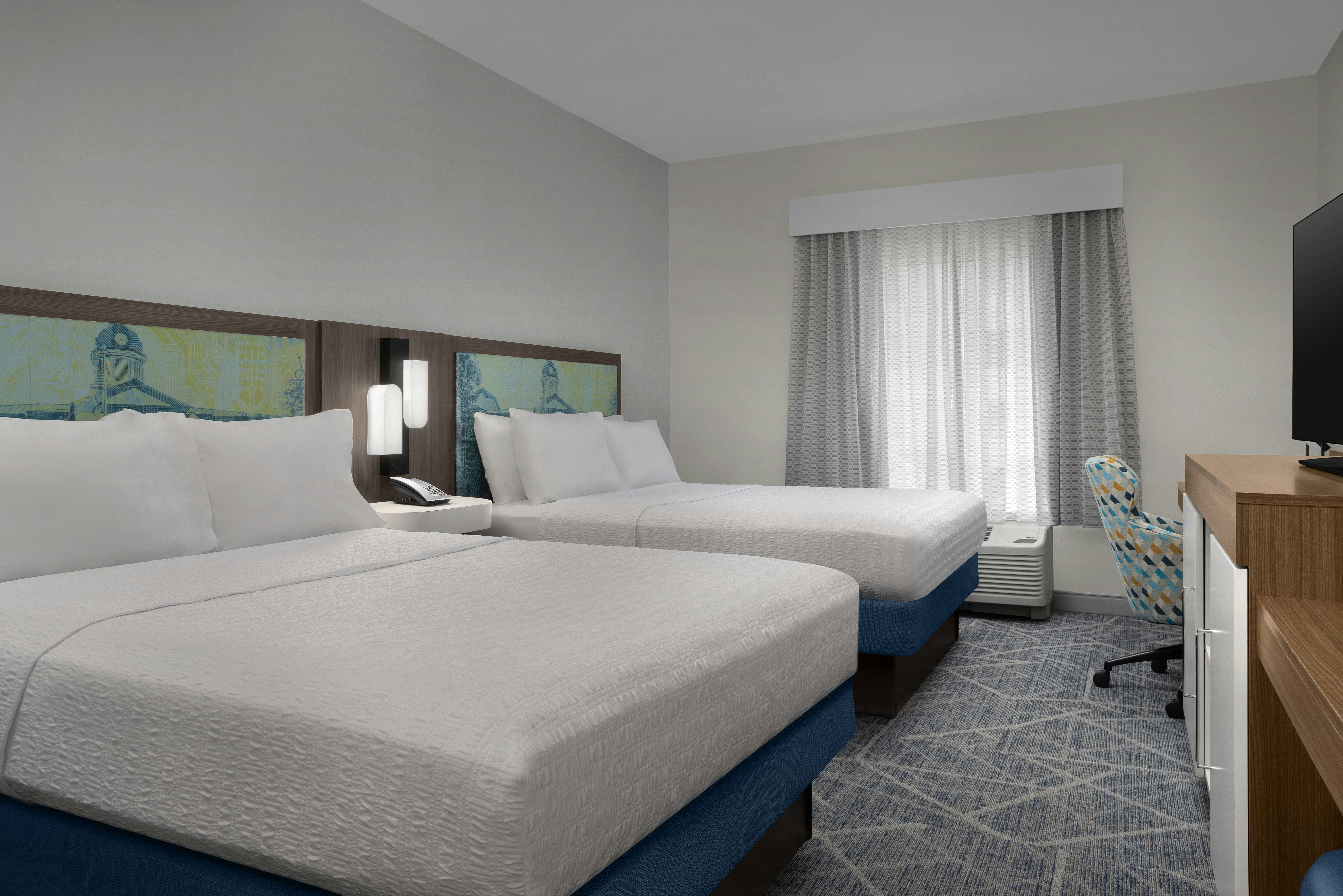 Room, 2 Queen Beds, Next to Elevator