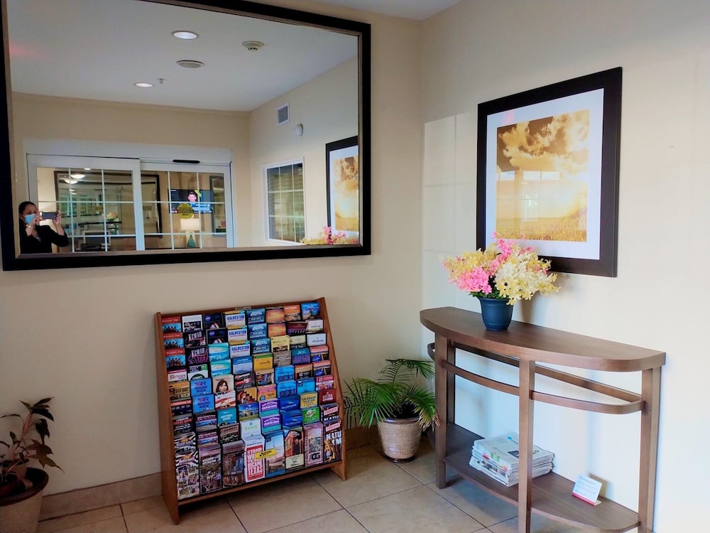 Candlewood Suites Houston Medical Center 37/72
