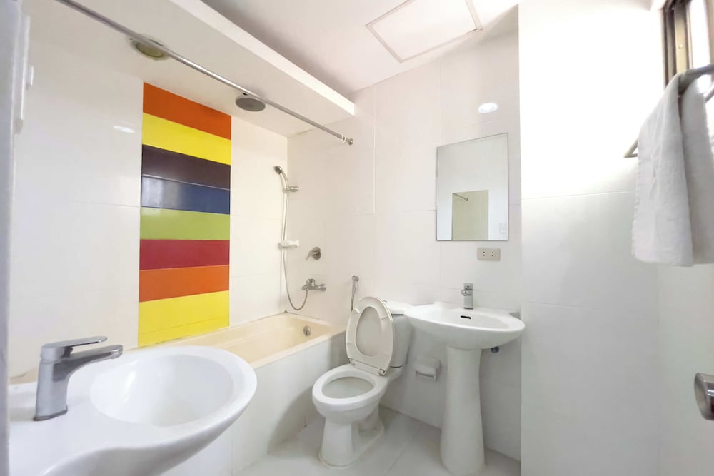 Fave Hotel Angeles City 35/37