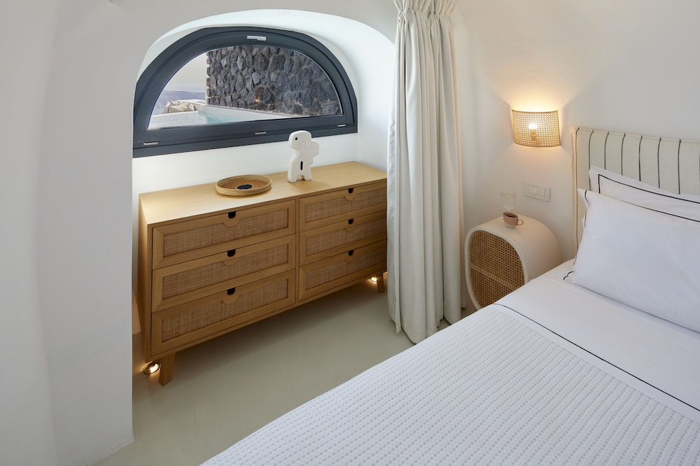 Olea Cave House 4/50