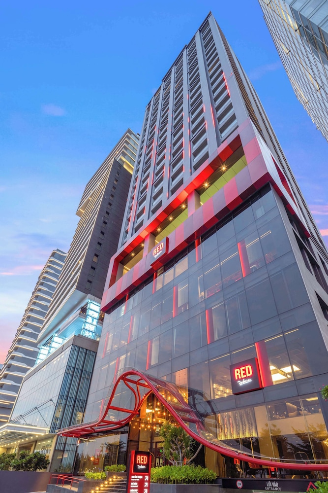 Radisson RED Danang 1/50