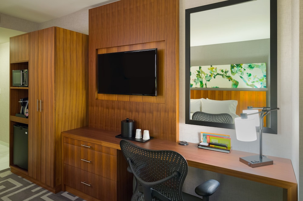 Hilton Garden Inn New York/Central Park South-Midtown West 41/43