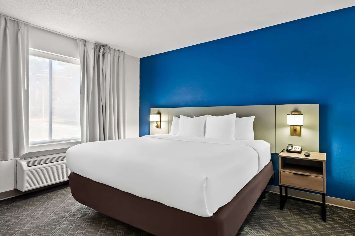 Suite, King Bed