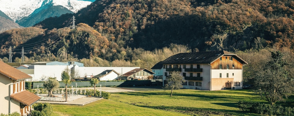 Base Camp Lodge Albertville 53/58