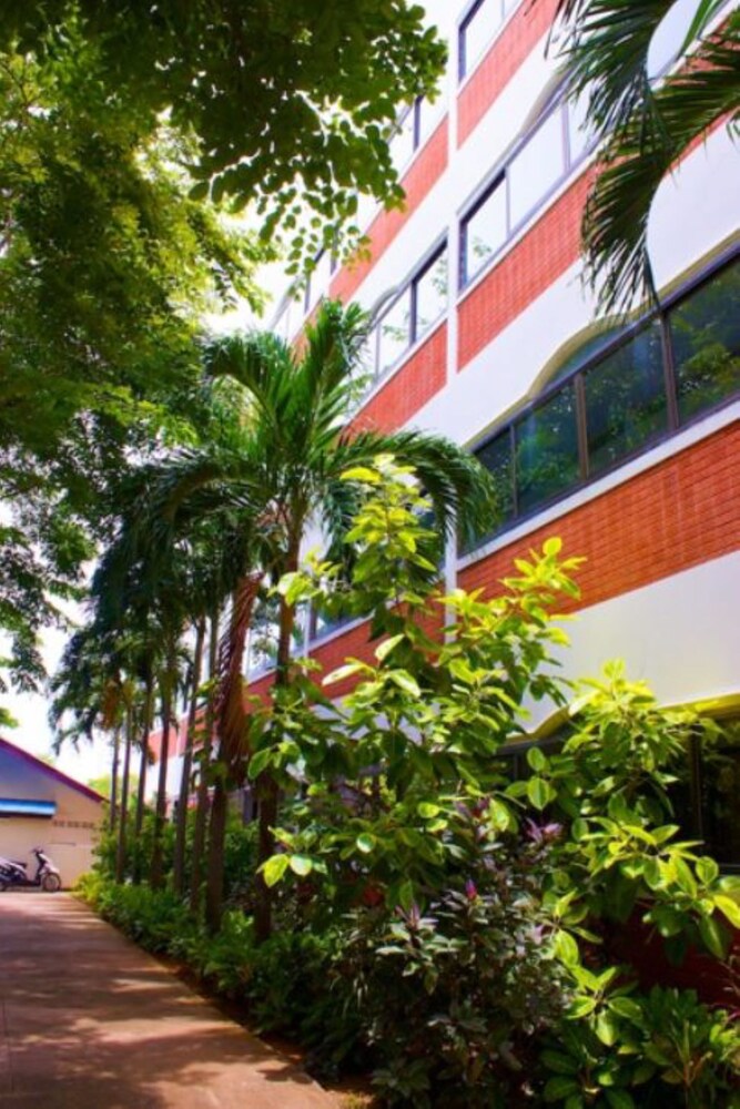 Sichang Shine Khao Resort 52/54