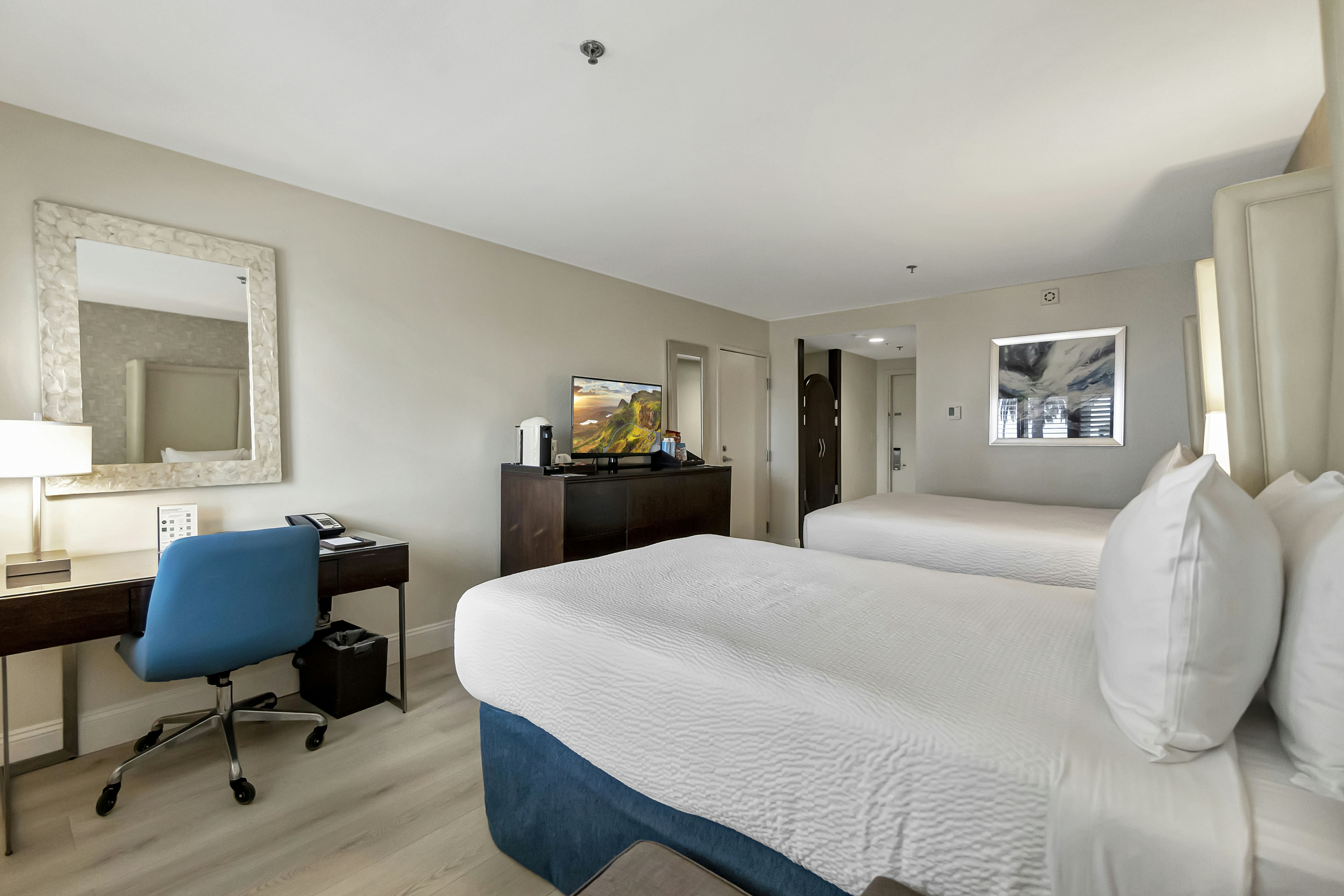 Ocean View Hotel 36/70