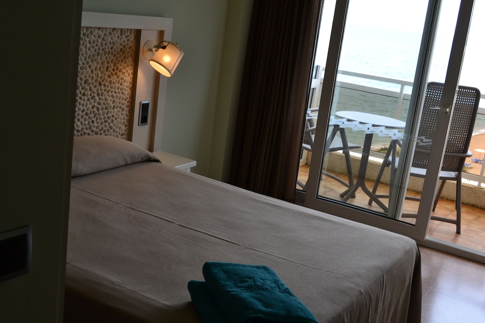 Caprici Beach Hotel & Spa 10/44