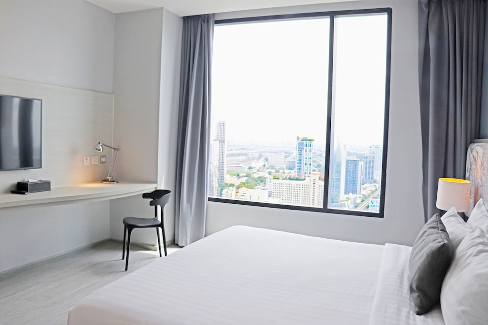 The Quarter Hotel Ari 14/50
