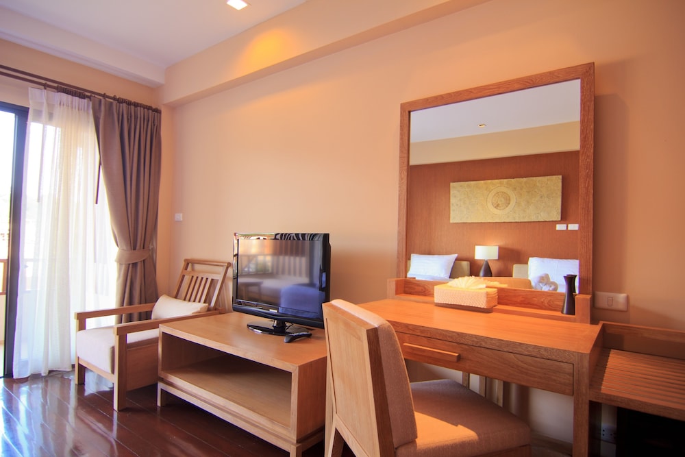 Islanda Resort Hotel 53/63