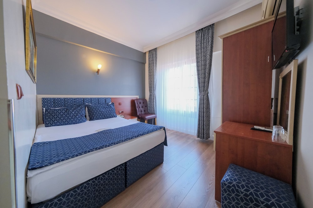 Economy, Double Bed