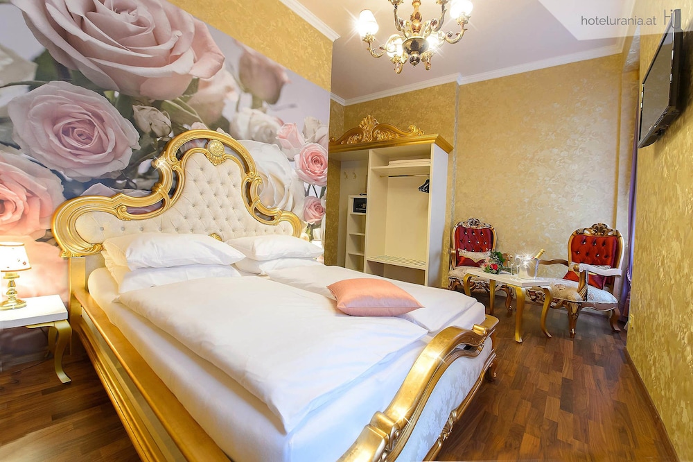 Hotel Urania 16/78