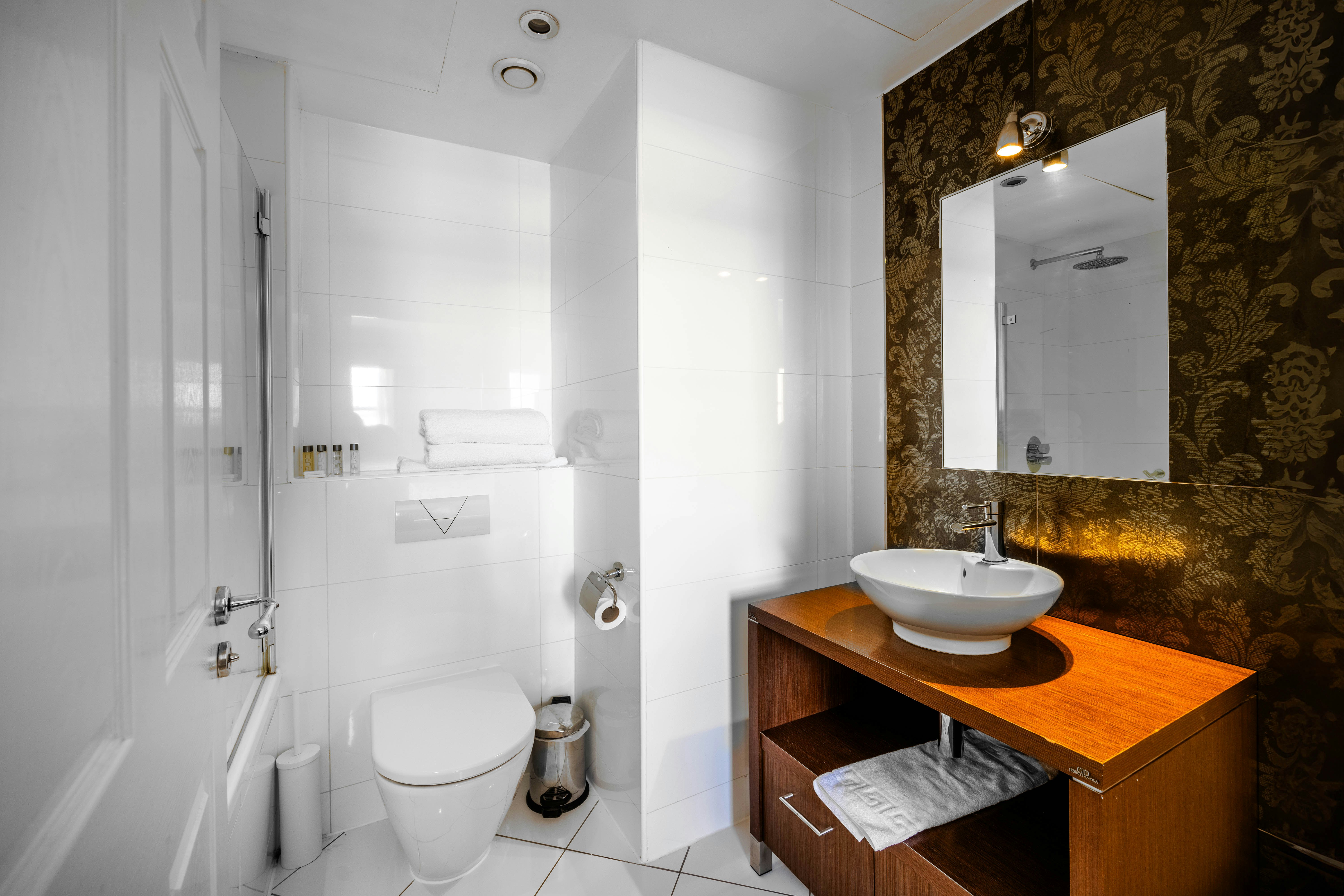 Cathedral Quarter Hotel 48/50