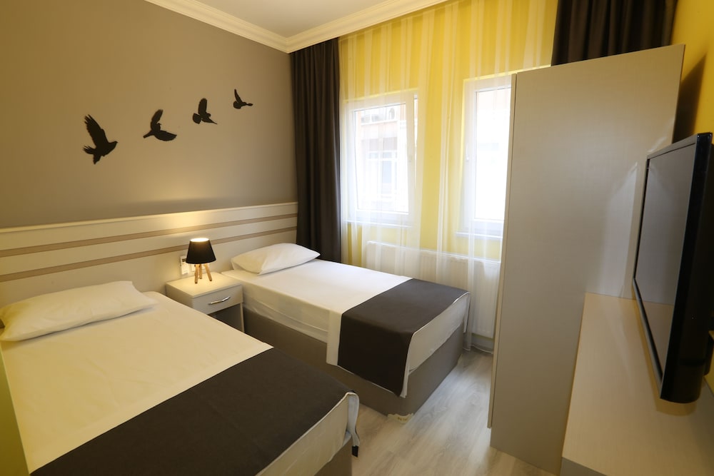 Kaleroom Hotel 8/25