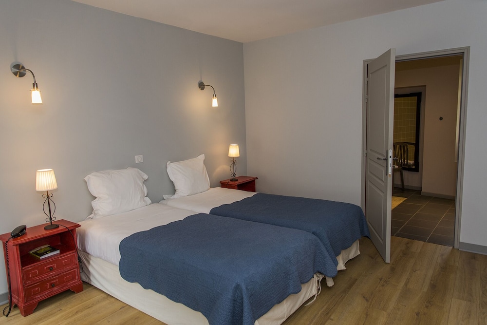 RELAIS DE LA MOTHE 20/42