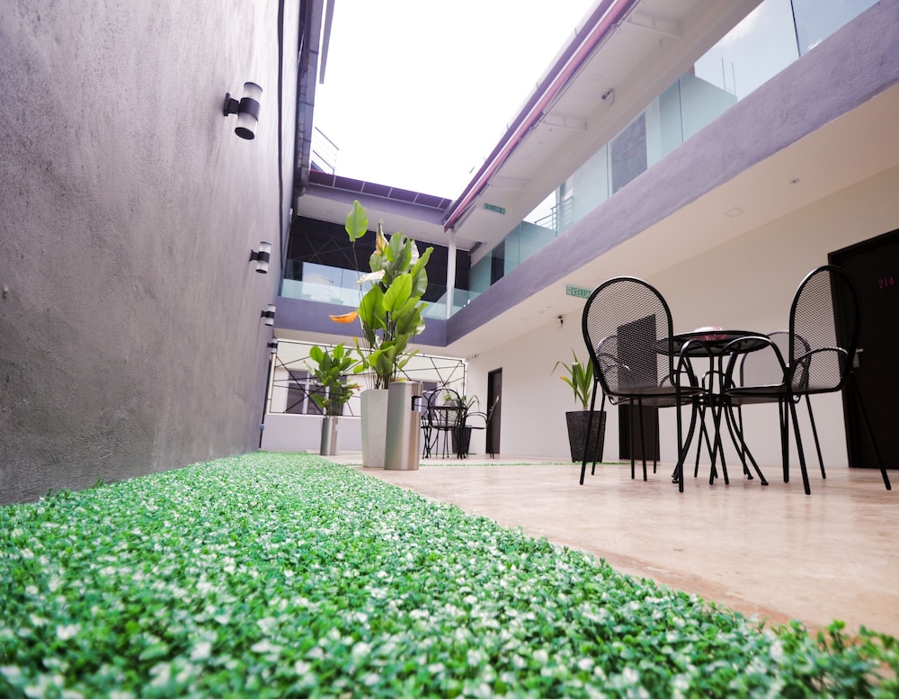 Hotel Mezzo 58/63
