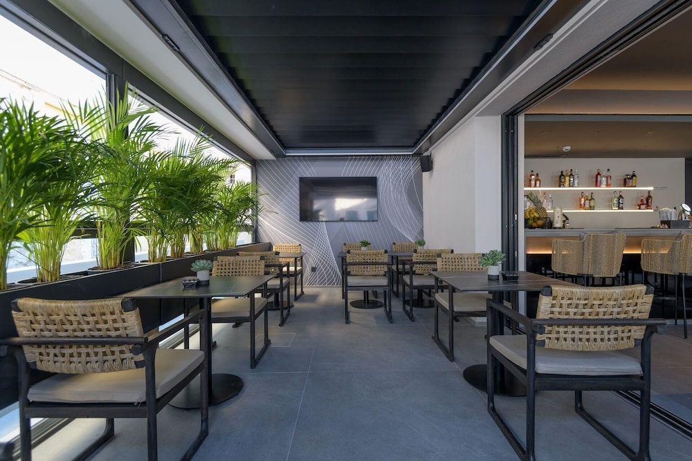 Evanik Chic Hotel 39/48