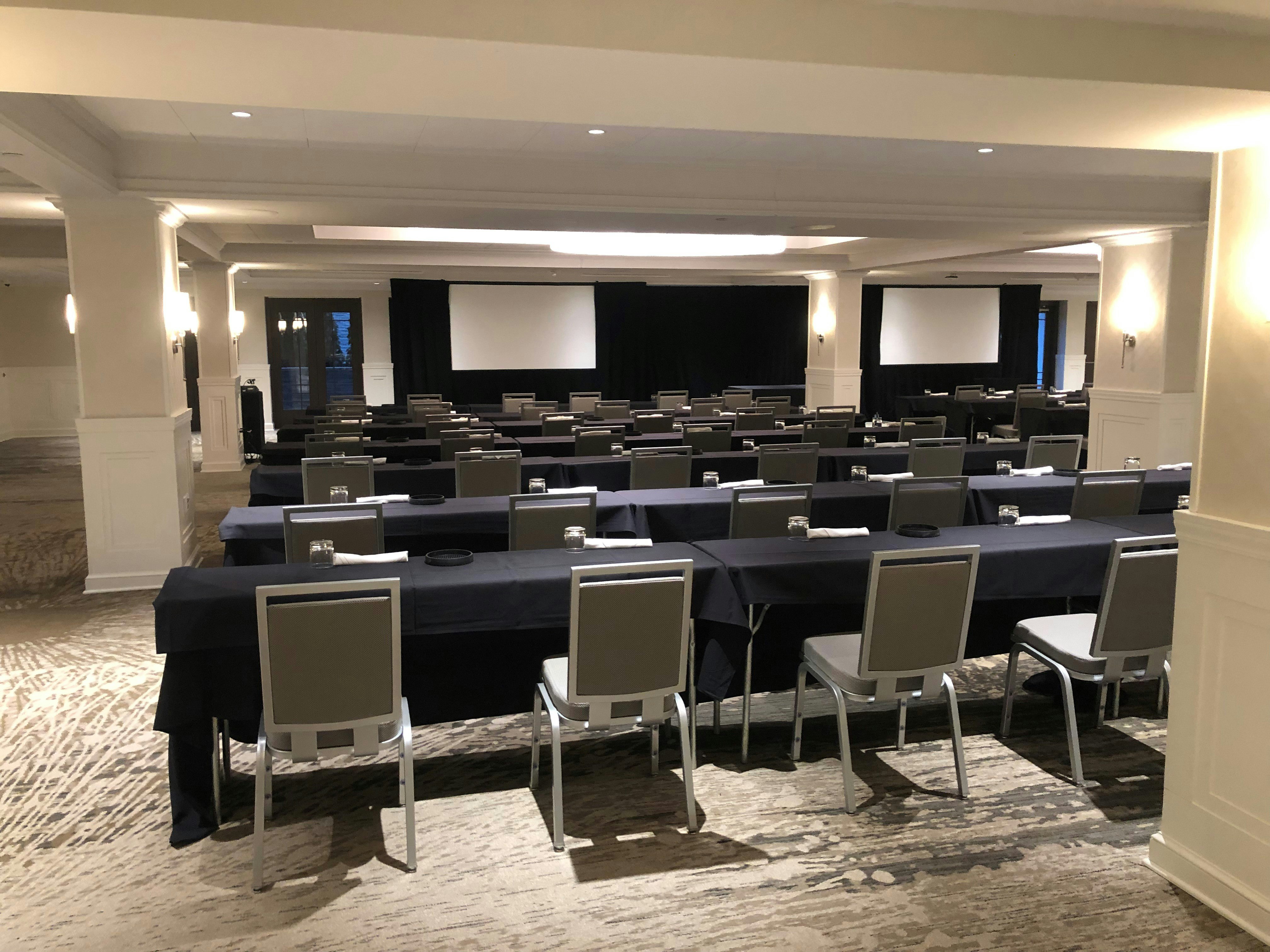 The Kingsley Bloomfield Hills - a DoubleTree by Hilton 53/62