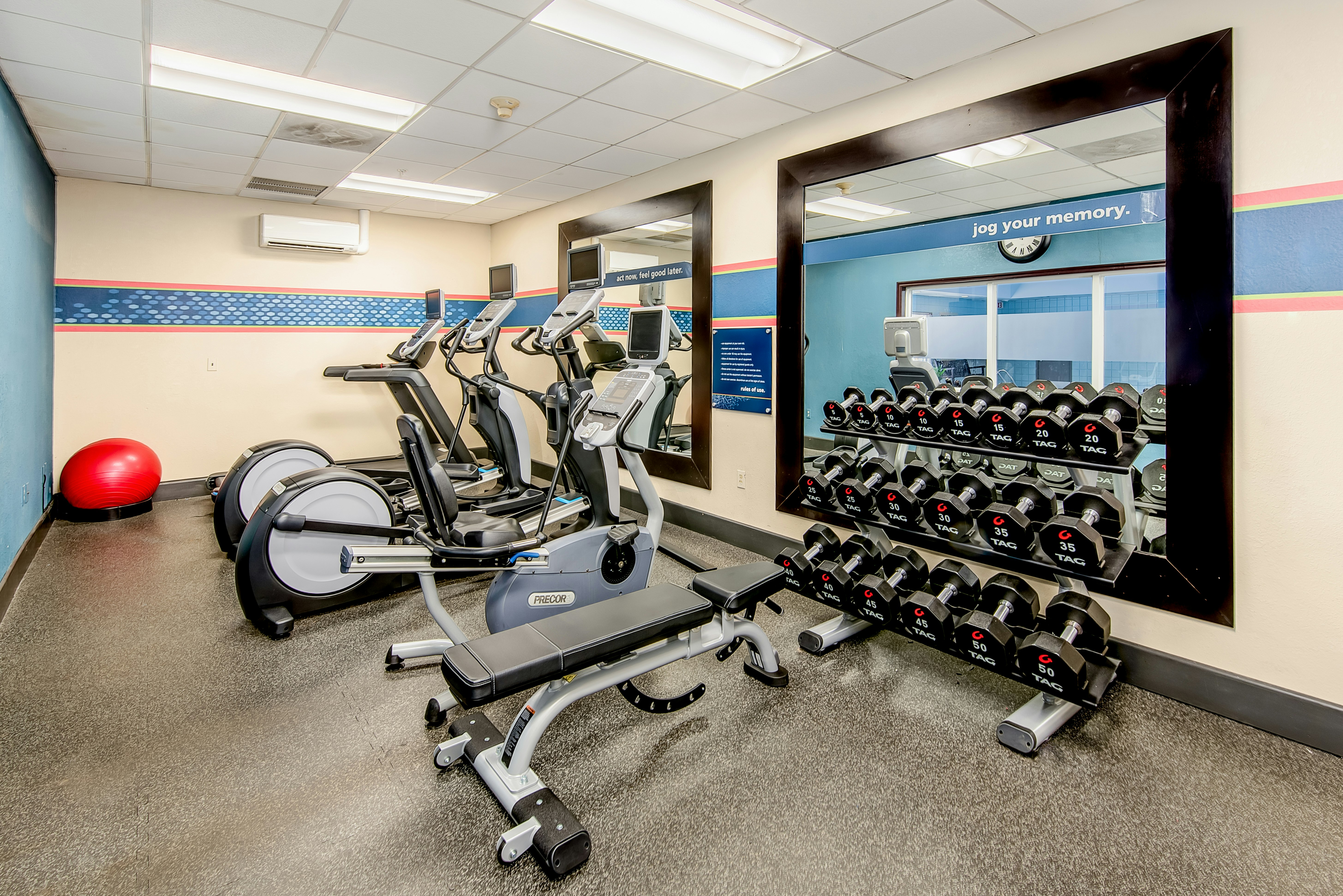 Hampton Inn & Suites Bethlehem 12/32