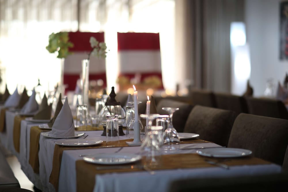 Swiss Spirit Hotel And Suites Freetown 37/47