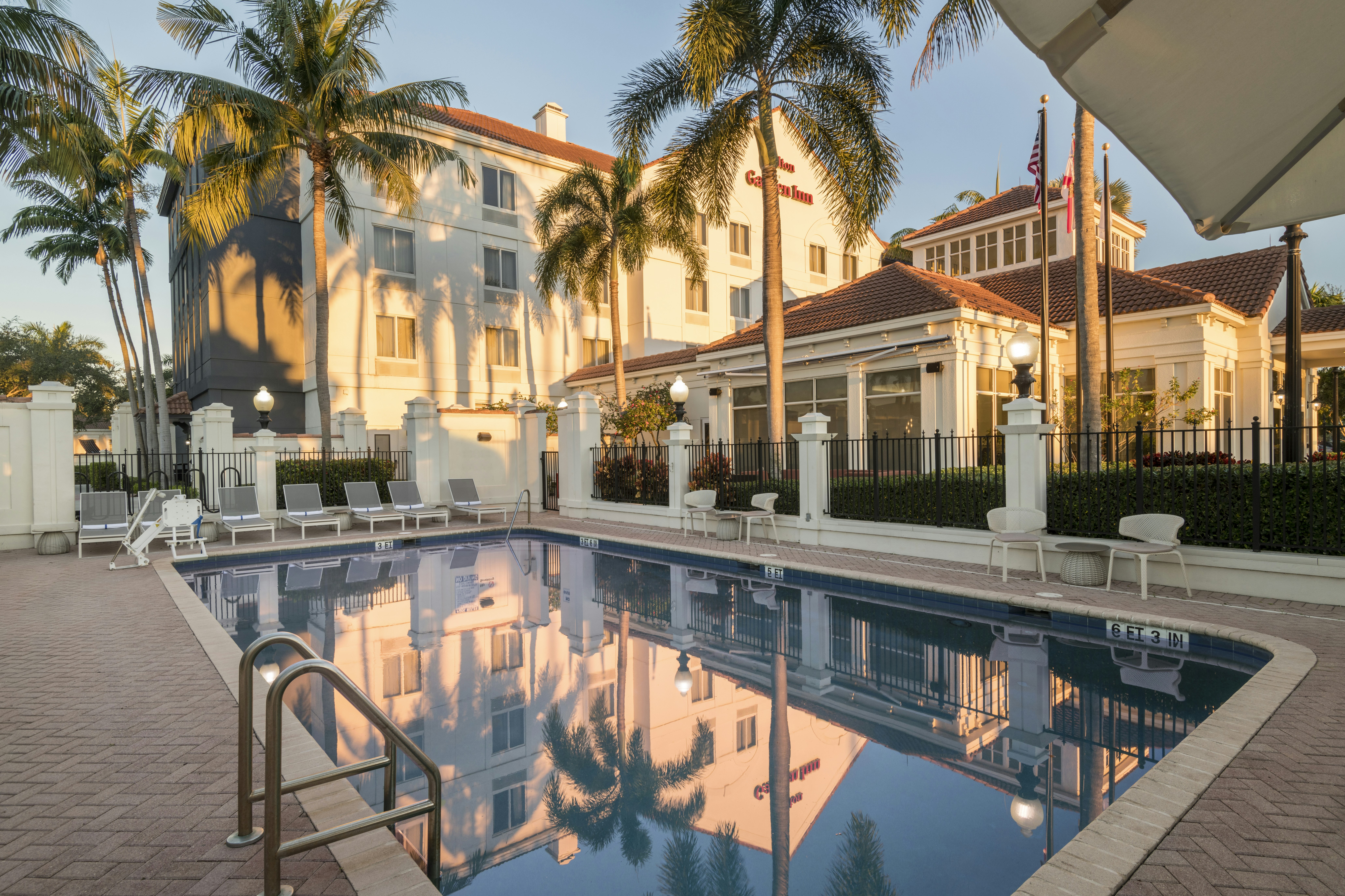 HILTON GARDEN INN BOCA RATON 52/53