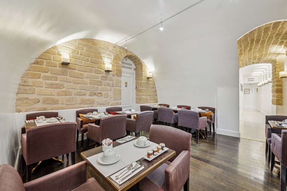 Victoires Opera Hotel 64/73