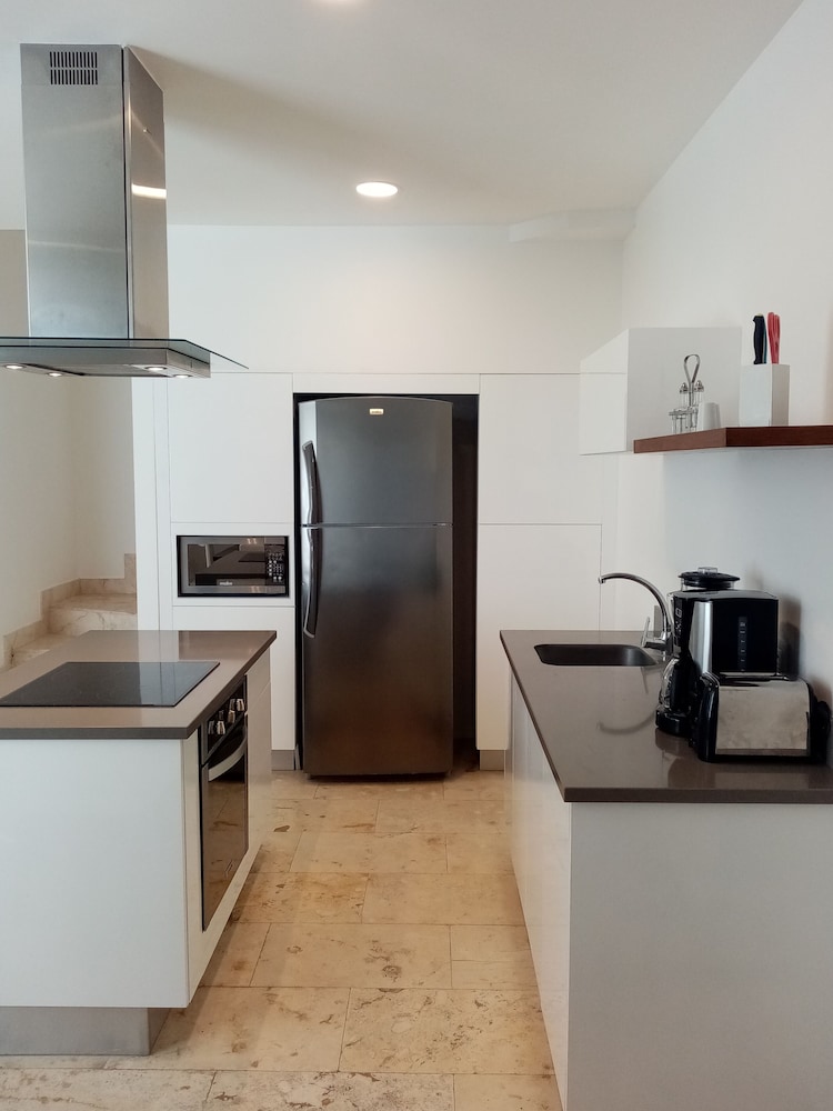 Anah Suites by Sunest 8/50