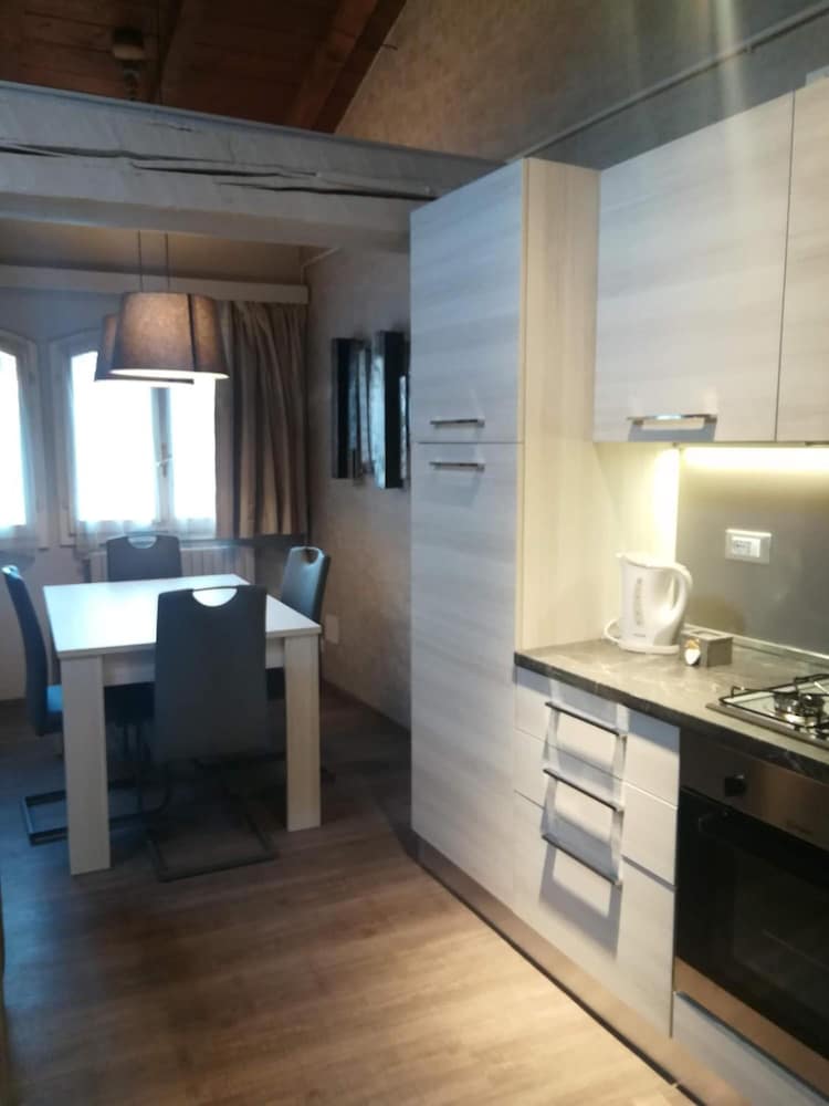 Albergo Centrale Bologna 69/79